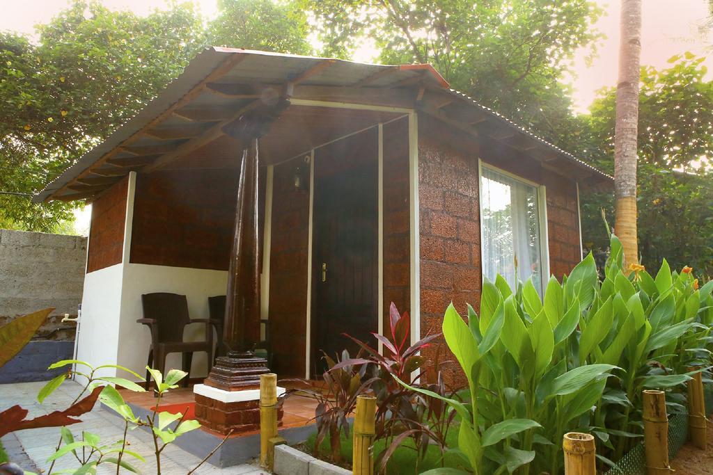 Dolphin Bay Hotel Varkala Luaran gambar